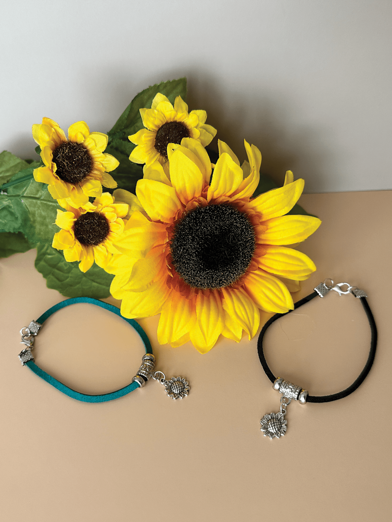 Sunflower Bracelet - H.S. Designs Global