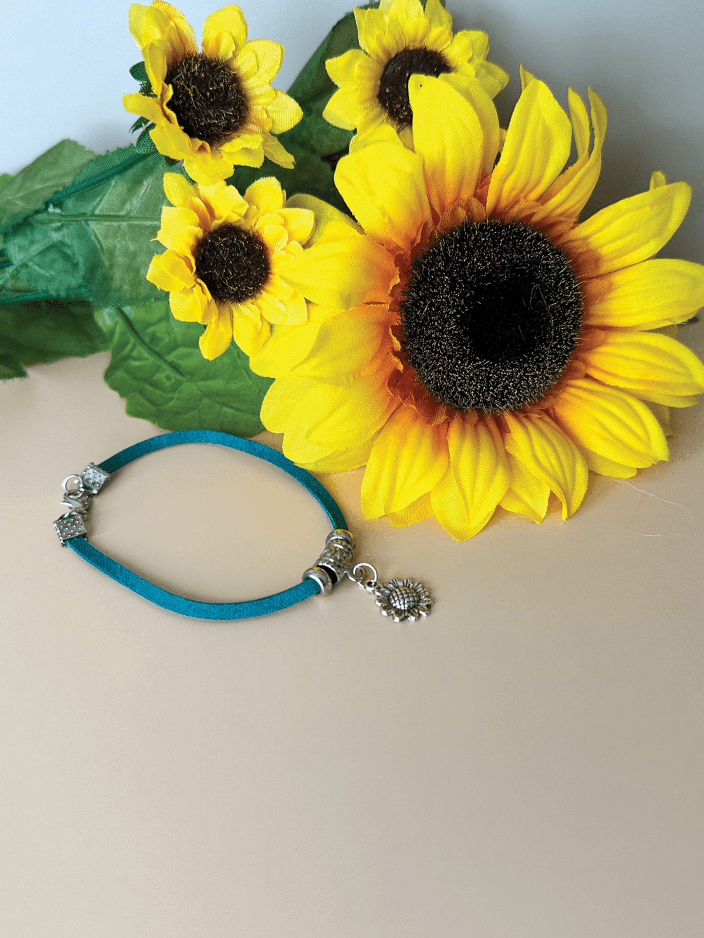 Sunflower Bracelet - H.S. Designs Global